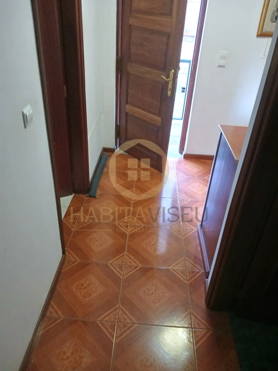 Apartamento T3 para Venda em Viseu Foto 2