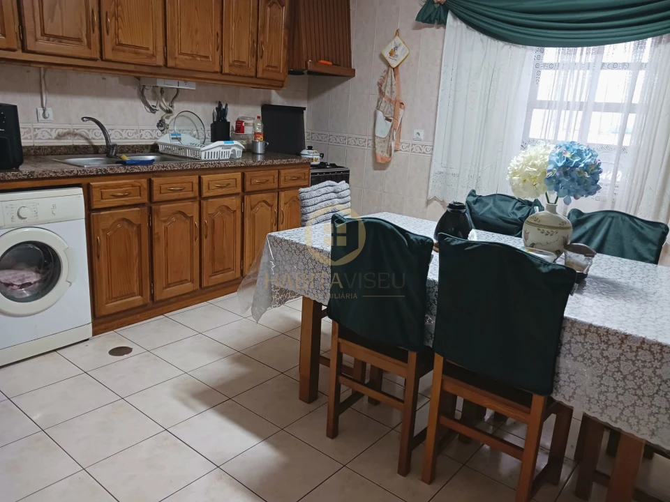 Apartamento T3 para Venda em Viseu Foto 1
