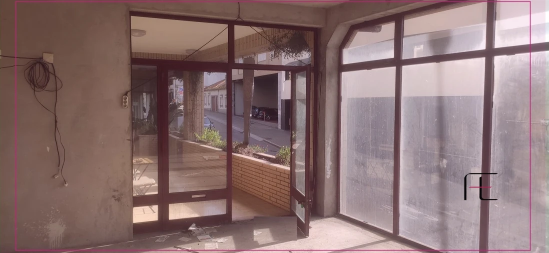 Escritório para Venda em Mafamude e Vilar do Paraíso Foto 8