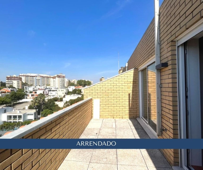Apartamento T2 para Arrendamento em Aldoar, Foz do Douro e Nevogilde Foto 1