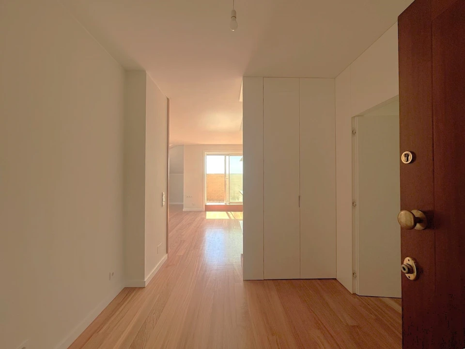 Apartamento T2 para Arrendamento em Aldoar, Foz do Douro e Nevogilde Foto 18