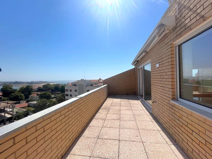 Apartamento T2 para Arrendamento em Aldoar, Foz do Douro e Nevogilde Foto 2