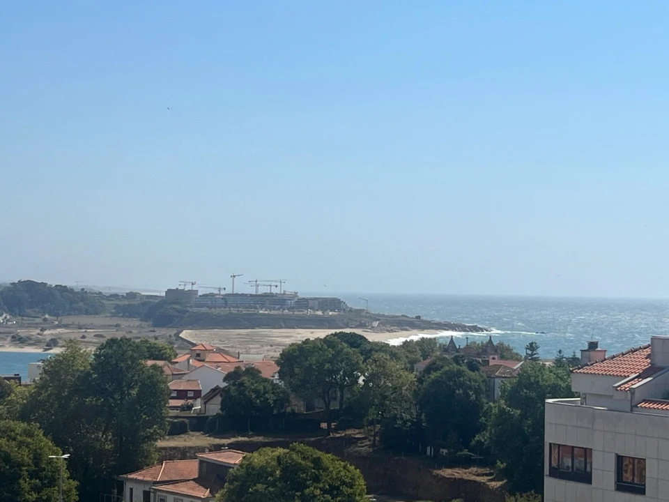 Apartamento T2 para Arrendamento em Aldoar, Foz do Douro e Nevogilde Foto 17