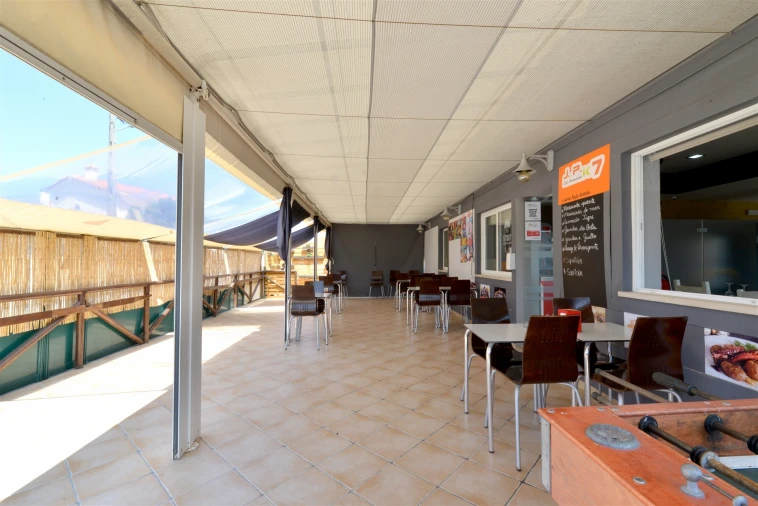 Negócio para Arrendamento em Silveira Foto 9