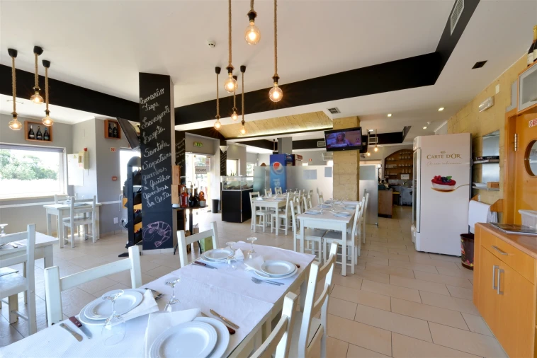 Negócio para Arrendamento em Silveira Foto 17