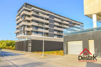 Apartamento T3 para Venda em Glória e Vera Cruz