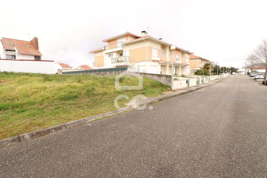 Terreno para Venda em São Martinho do Bispo e Ribeira de Frades Foto 1