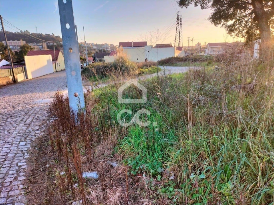 Terreno para Venda em Alfena Foto 3