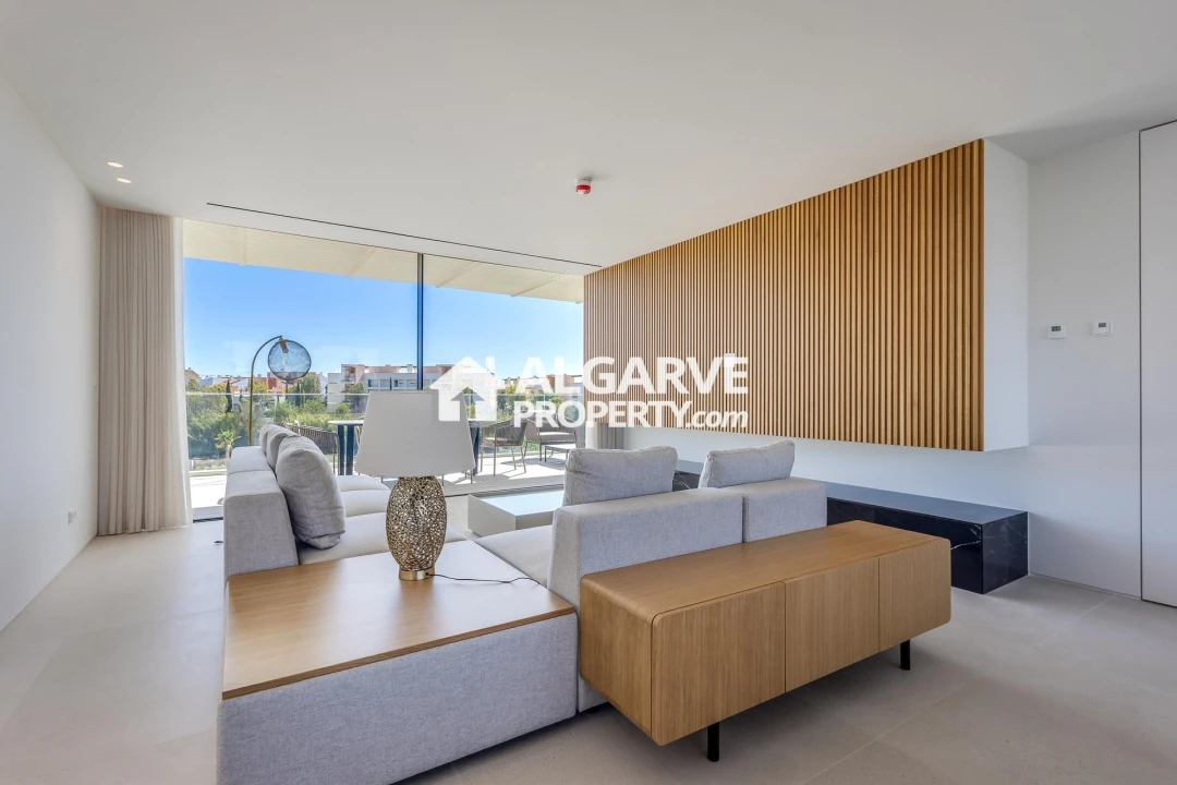 Apartamento T2 para Venda em Quarteira Foto 3