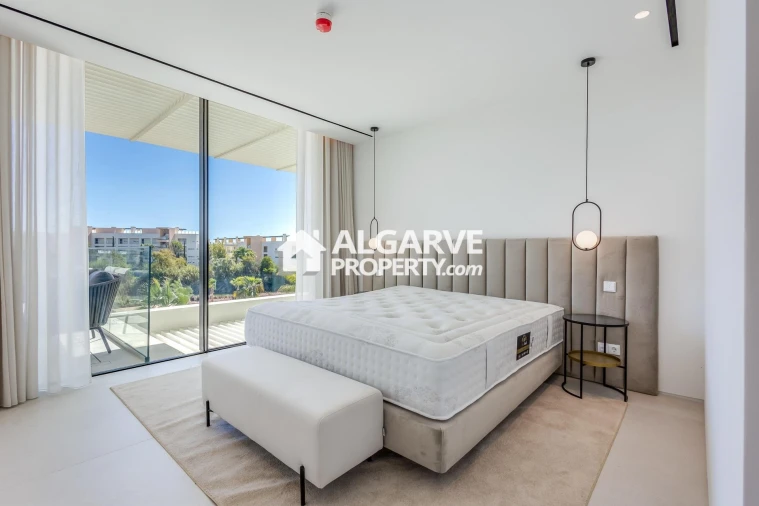 Apartamento T2 para Venda em Quarteira Foto 17