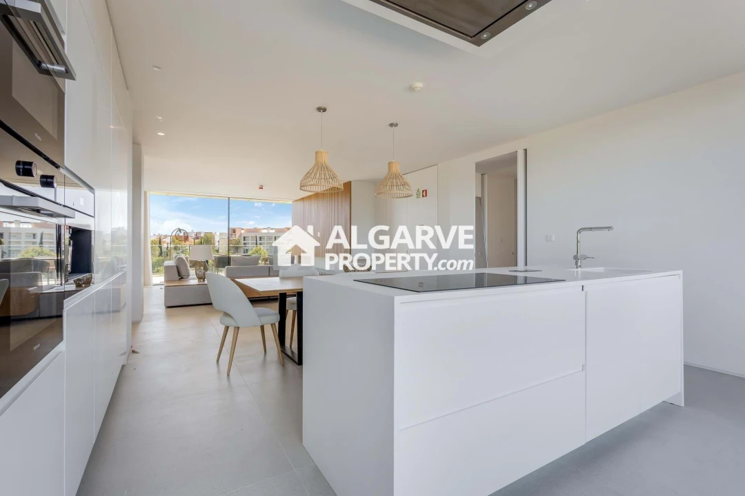 Apartamento T2 para Venda em Quarteira Foto 8