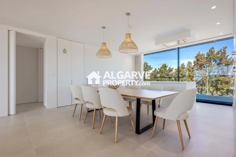 Apartamento T3 para Venda em Quarteira Foto 17