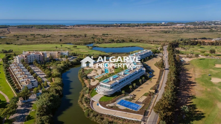 Apartamento T3 para Venda em Quarteira Foto 5