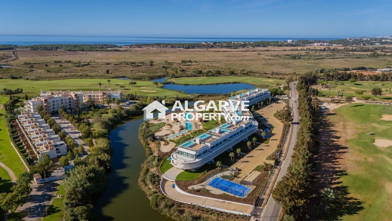 Apartamento T3 para Venda em Quarteira Foto 5