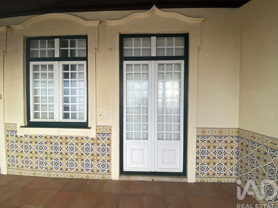 Moradia T5 para Venda em São Felix da Marinha Foto 4