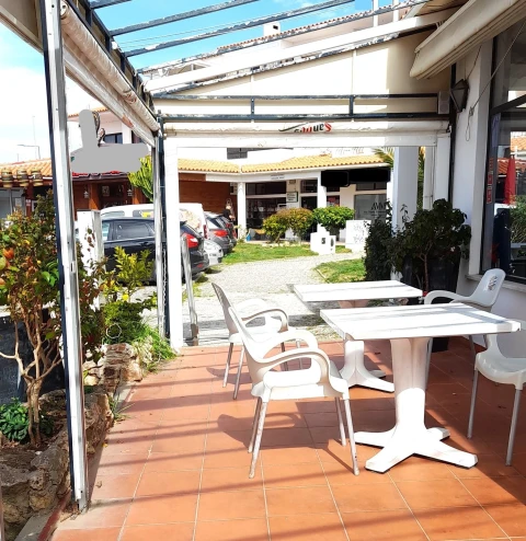 Loja para Venda em Albufeira e Olhos de Água