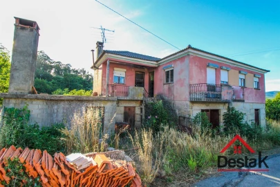Moradia T3 para Venda em Barreiros e Cepões