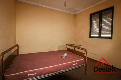 Moradia T3 para Venda em Barreiros e Cepões
