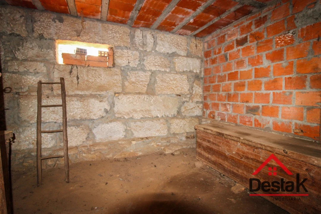 Moradia T3 para Venda em Barreiros e Cepões Foto 13