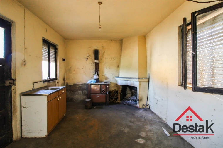 Moradia T3 para Venda em Barreiros e Cepões Foto 3