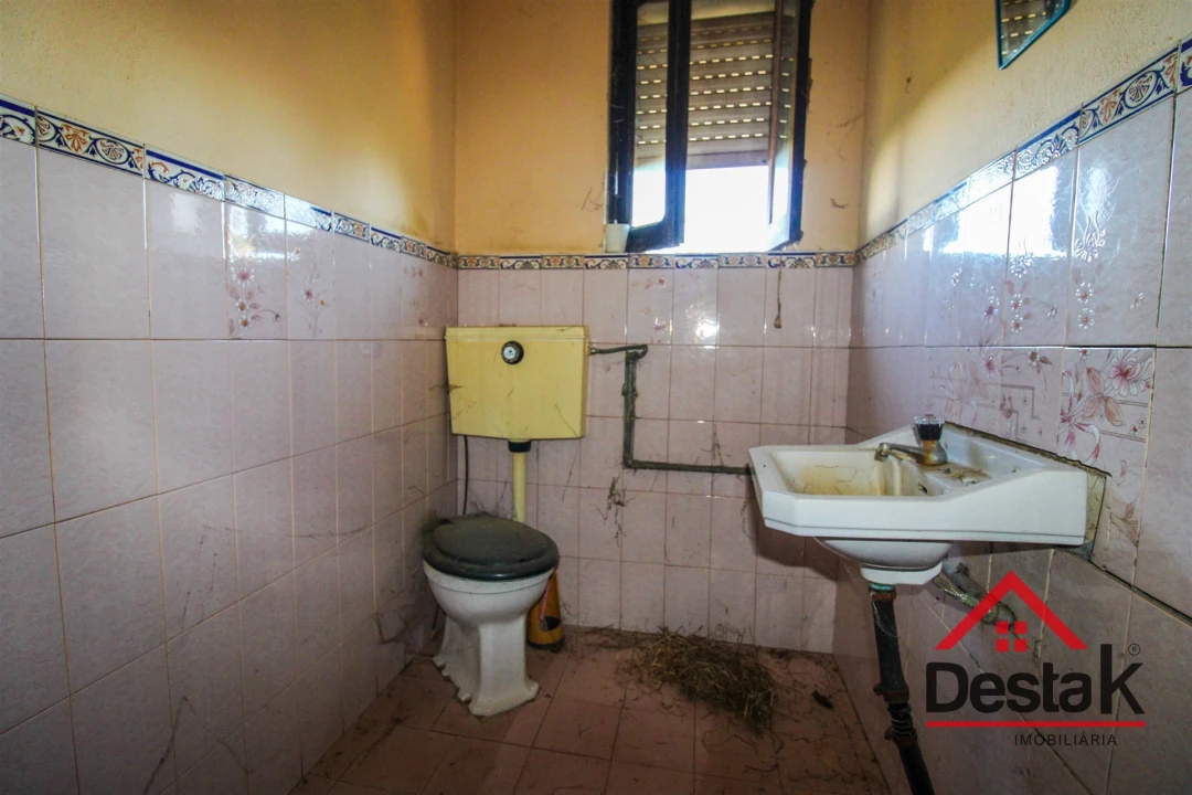 Moradia T3 para Venda em Barreiros e Cepões Foto 10