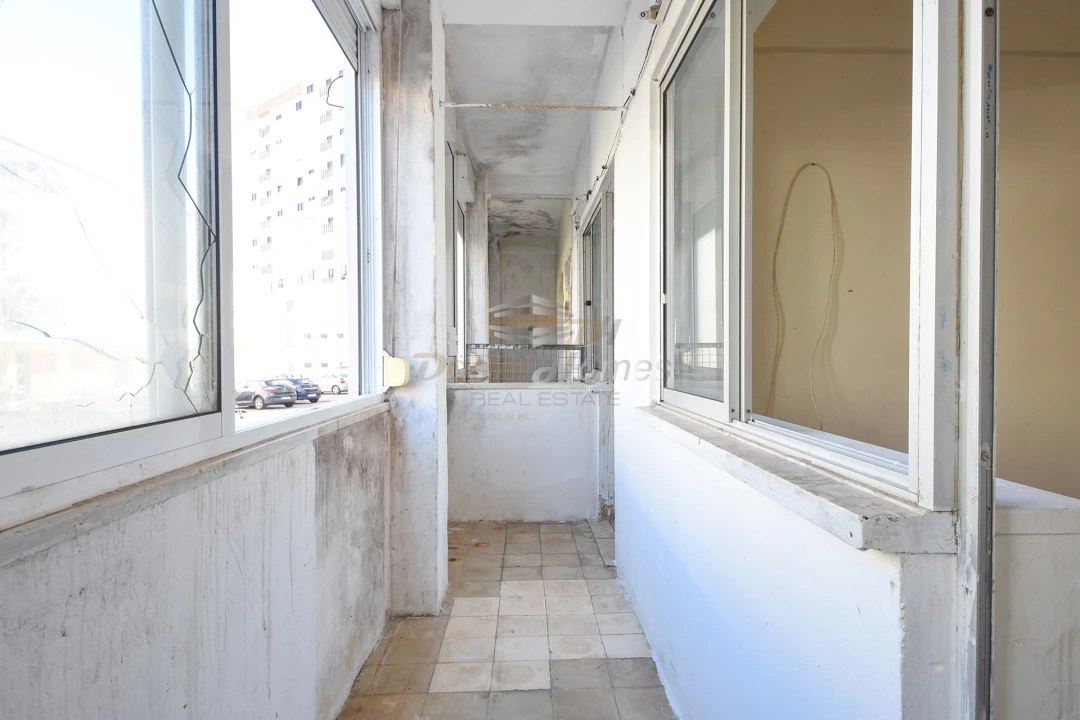Apartamento T3 para Venda em Agualva e Mira-Sintra Foto 8