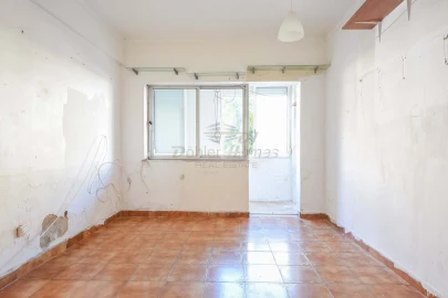 Apartamento T3 para Venda em Agualva e Mira-Sintra