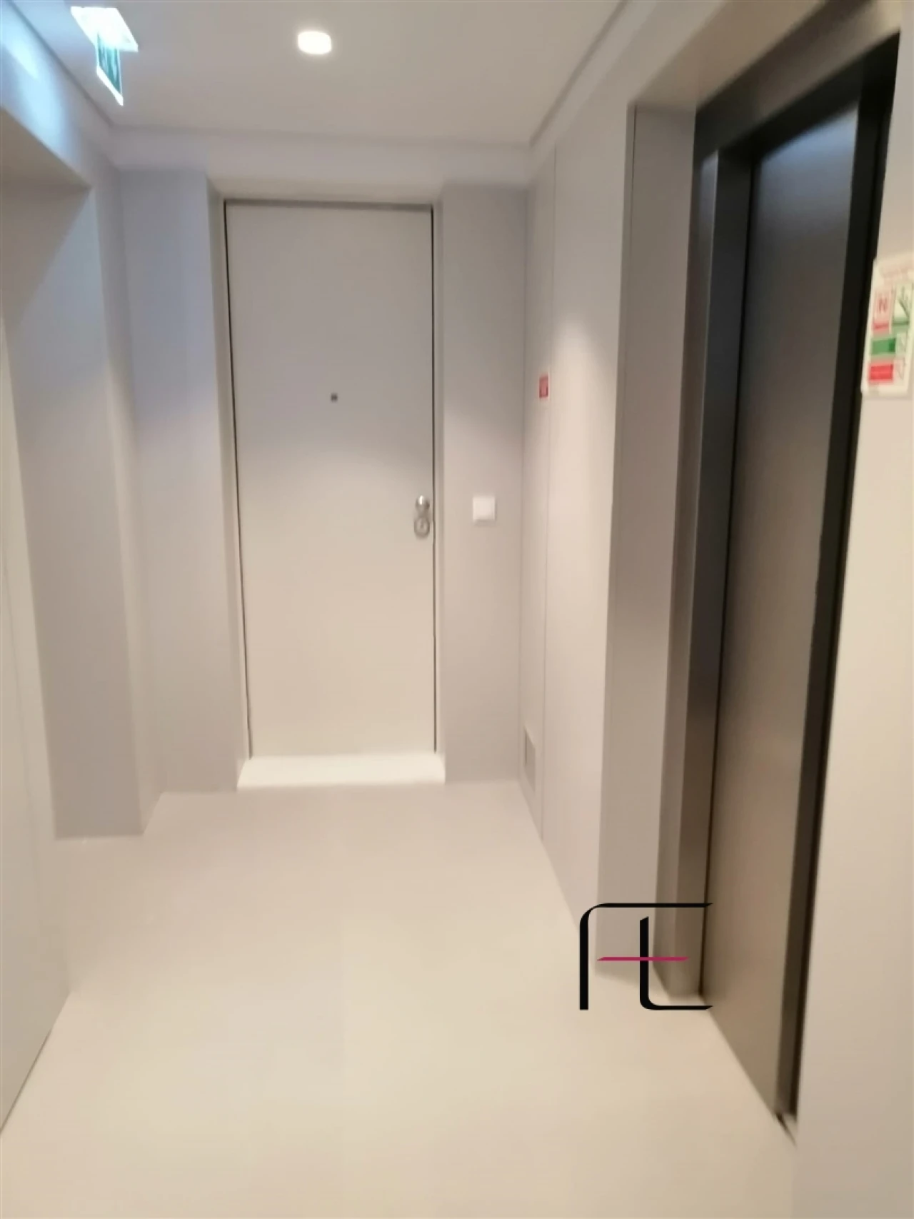 Apartamento T2 para Venda em Mafamude e Vilar do Paraíso Foto 29