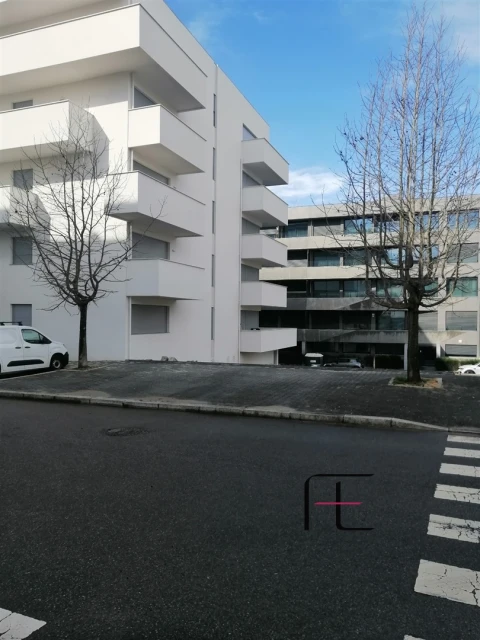 Apartamento T2 para Venda em Mafamude e Vilar do Paraíso