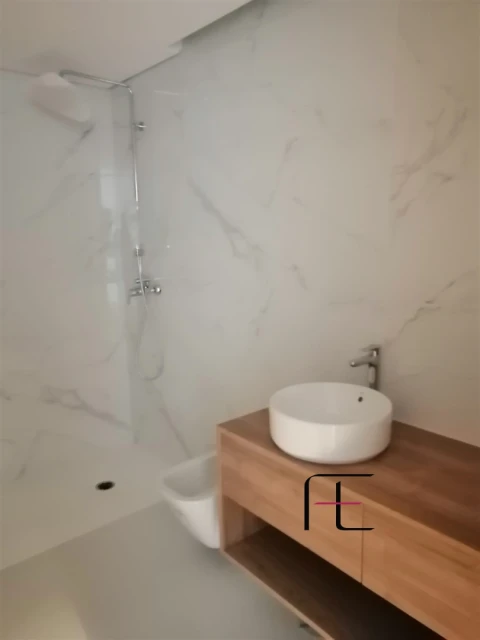 Apartamento T2 para Venda em Mafamude e Vilar do Paraíso