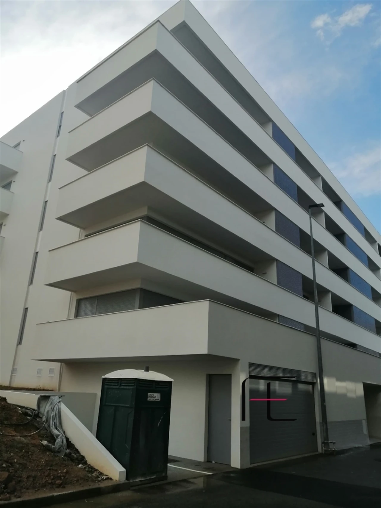 Apartamento T2 para Venda em Mafamude e Vilar do Paraíso Foto 1