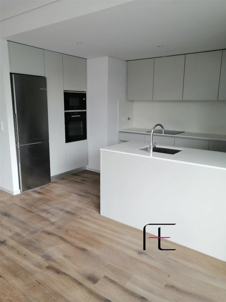 Apartamento T2 para Venda em Mafamude e Vilar do Paraíso Foto 4