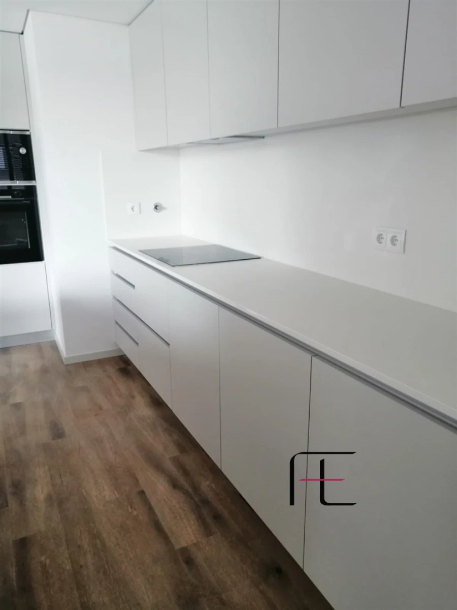 Apartamento T2 para Venda em Mafamude e Vilar do Paraíso Foto 19