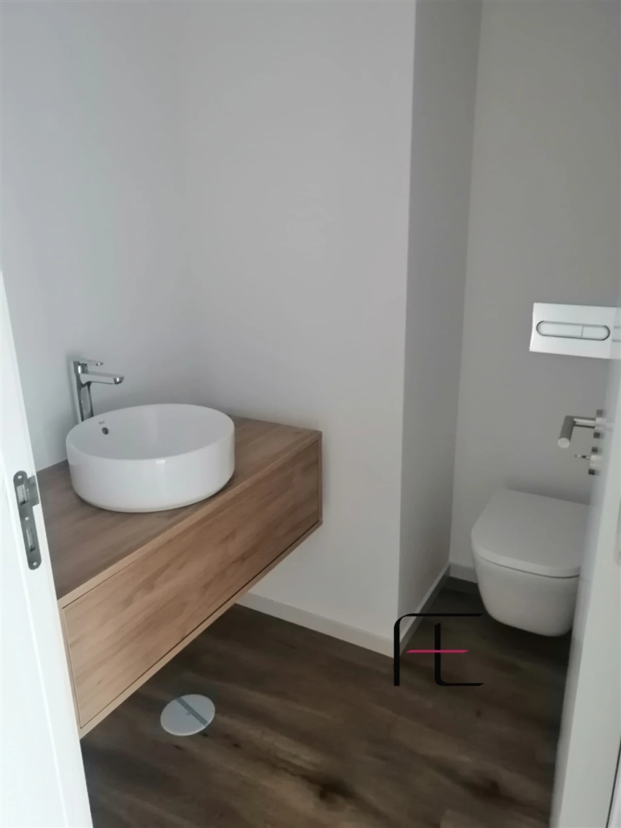 Apartamento T2 para Venda em Mafamude e Vilar do Paraíso Foto 5