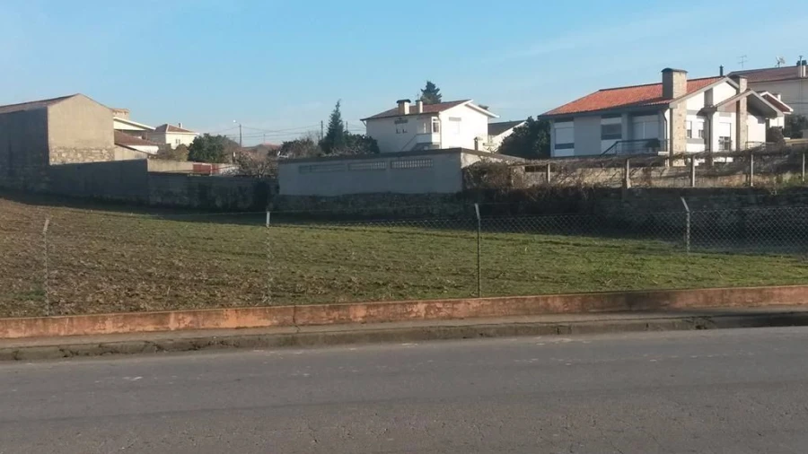 Terreno para Venda em Coronado (São Romão e São Mamede) Foto 2