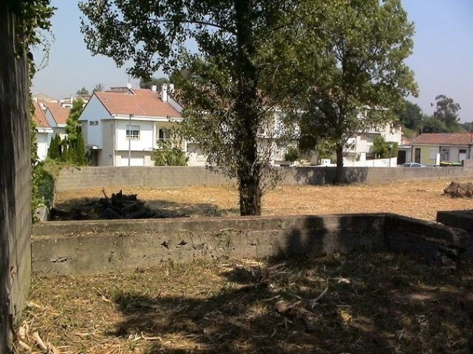 Terreno para Venda em Campanhã Foto 3