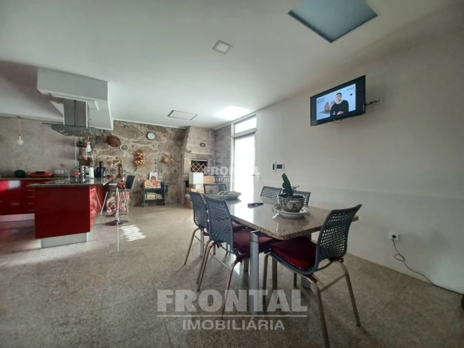 Moradia T3 para Venda em Fânzeres e São Pedro da Cova Foto 5