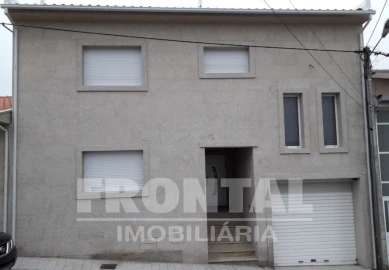 Moradia T4 para Venda em Mirandela