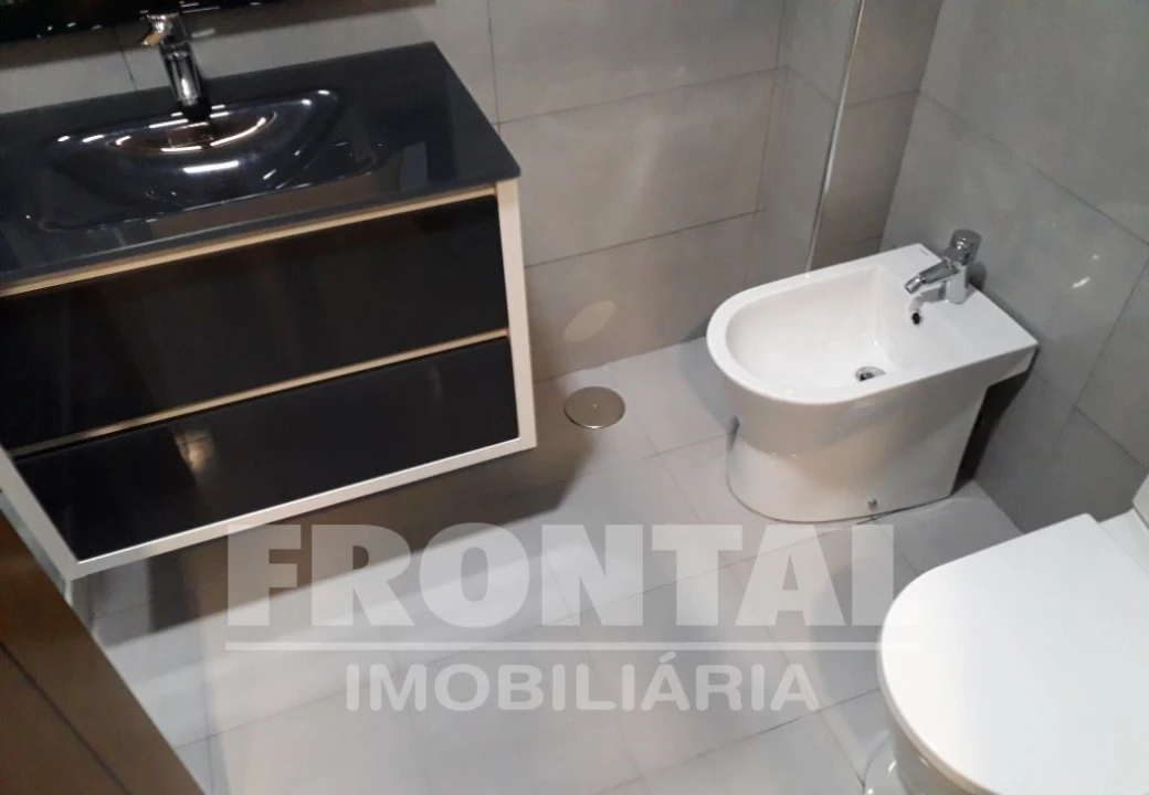 Moradia T4 para Venda em Mirandela Foto 10