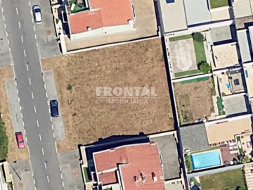 Terreno para Venda em Castêlo da Maia