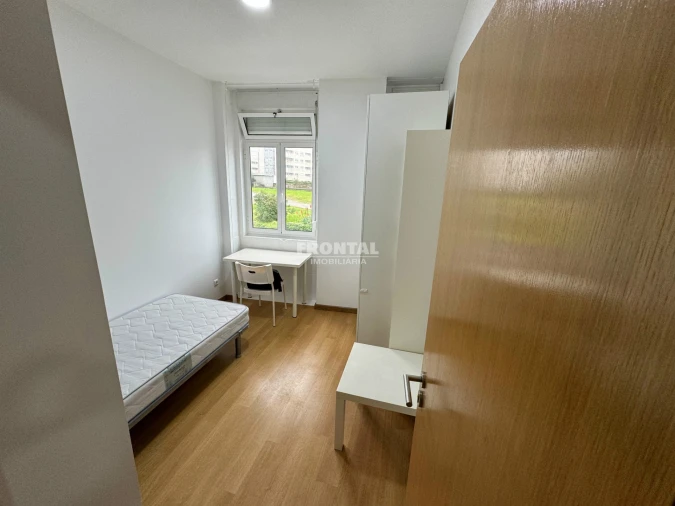 Moradia T6 para Venda em Paranhos Foto 5