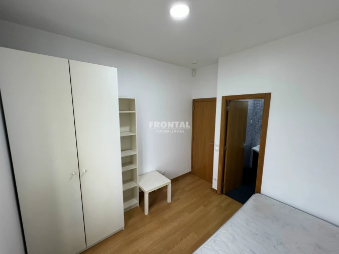 Moradia T6 para Venda em Paranhos Foto 2