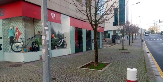 Loja para Venda em Ramalde