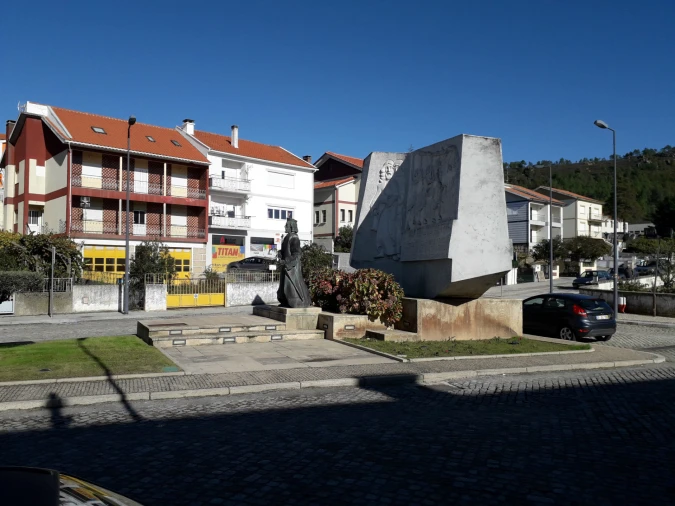 Armazém para Venda em Vila Flor e Nabo