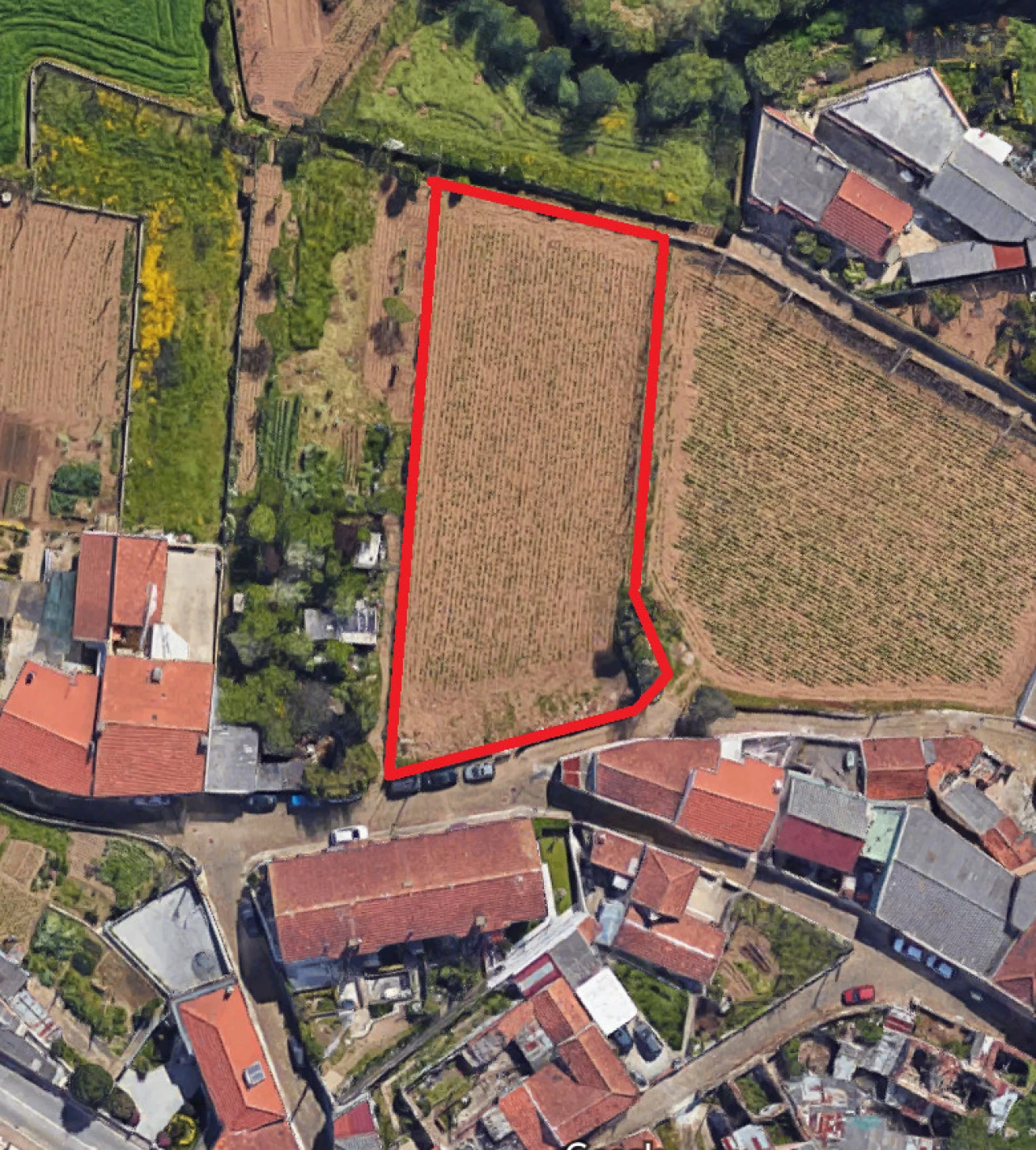 Terreno para Venda em Alfena Foto 1