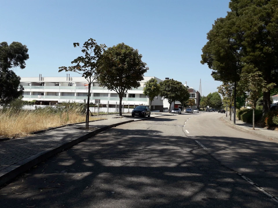 Terreno para Venda em Milheiros Foto 4