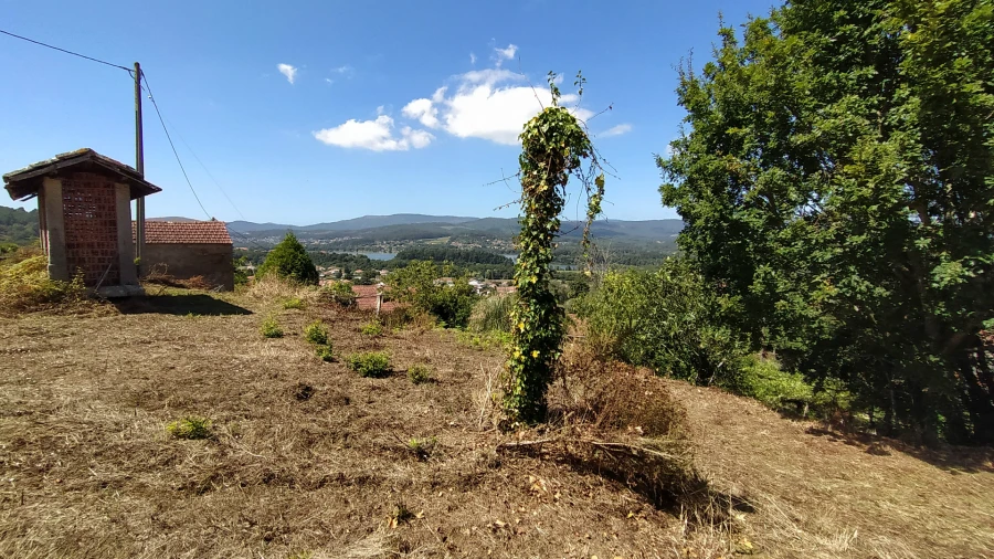 Terreno para Venda em Gondarem Foto 10