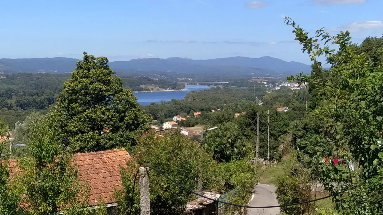 Terreno para Venda em Gondarem Foto 9