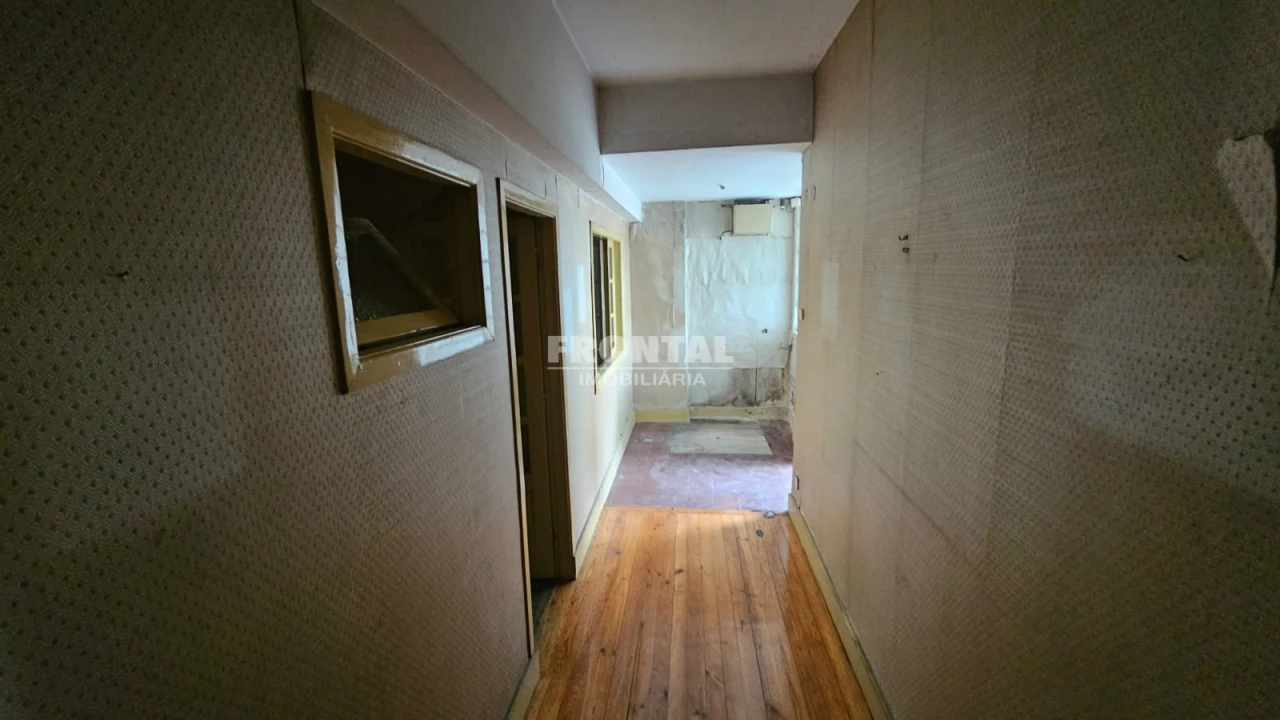 Apartamento T5 para Venda em Cedofeita, Santo Ildefonso, Sé, Miragaia, São Nicolau e Vitória Foto 12