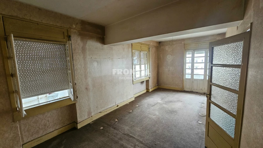 Apartamento T5 para Venda em Cedofeita, Santo Ildefonso, Sé, Miragaia, São Nicolau e Vitória Foto 2